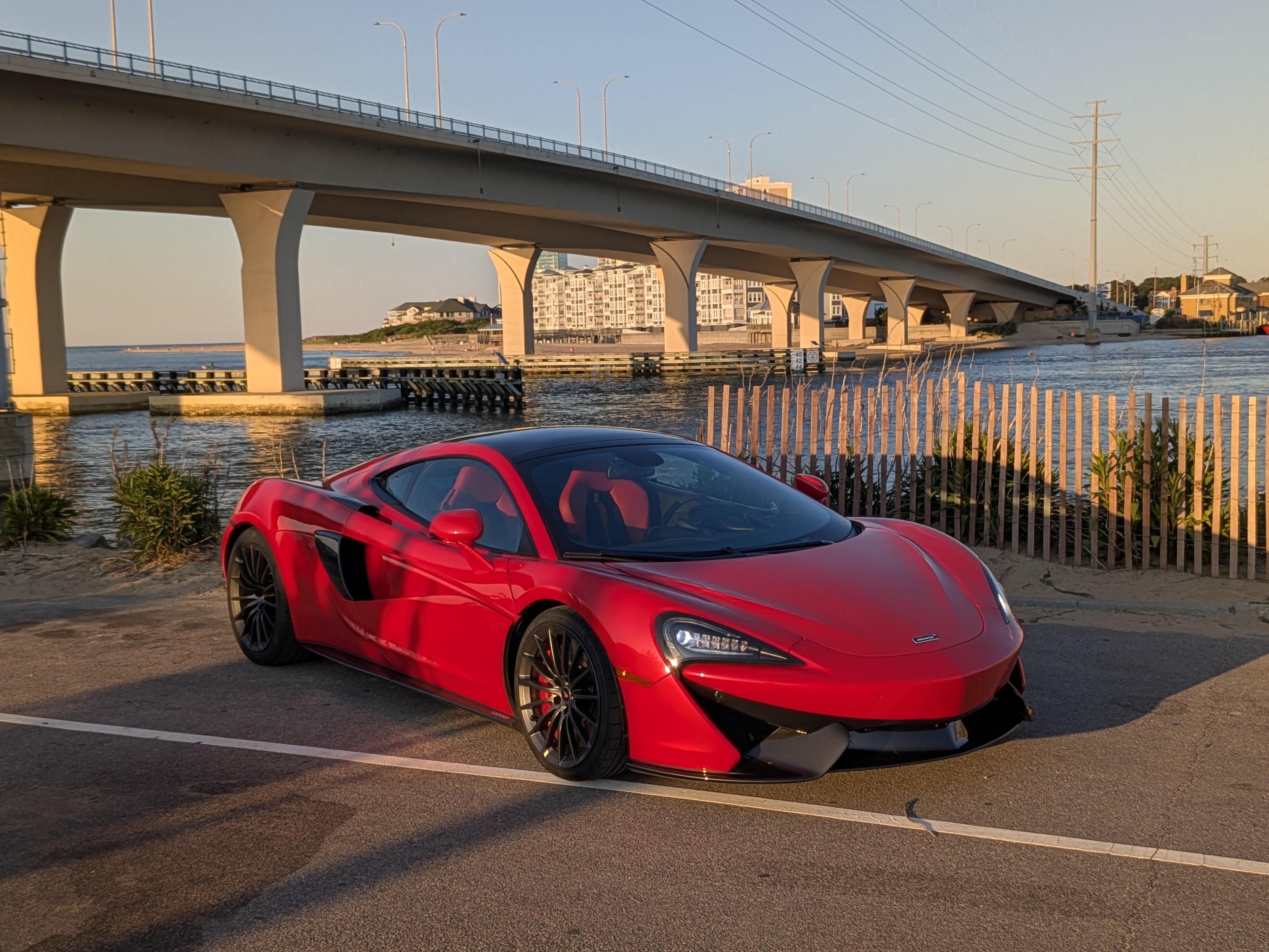 McLaren 570GT